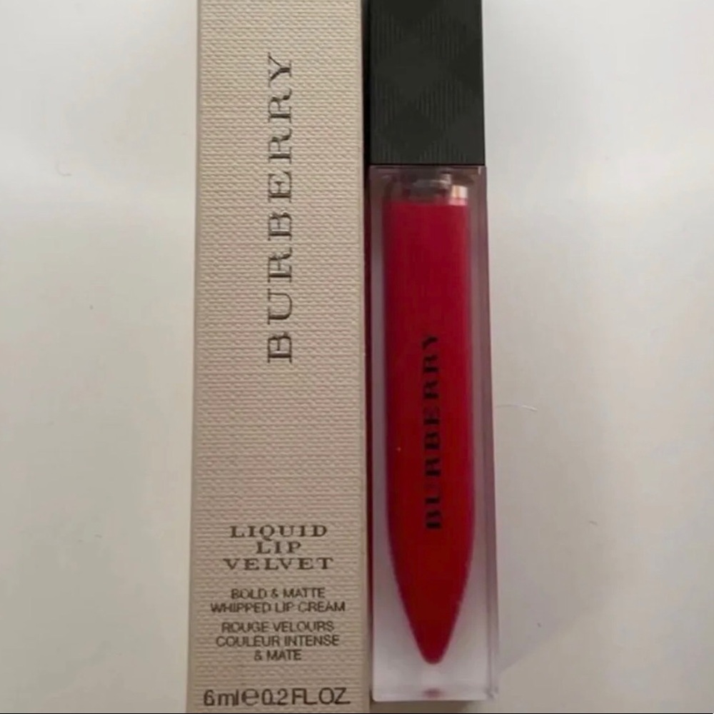 BURBERRY LIQUID VELVET LIP